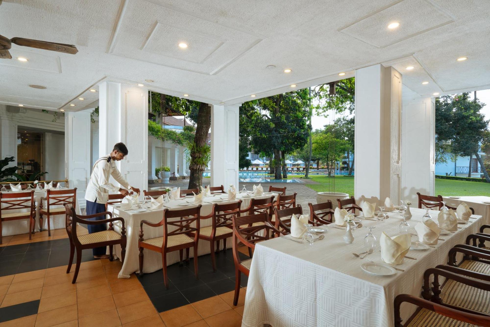 Mahaweli Reach Hotel Kandy Exteriér fotografie